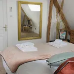 & D'hotes Clossaintjoseph - Jacuzzi, Sauna & Piscine Ext Chauffee