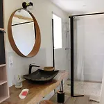 & D'hotes Clossaintjoseph - Jacuzzi, Sauna & Piscine Ext Chauffee Πανσιόν