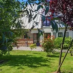 & D'hotes Clossaintjoseph - Jacuzzi, Sauna & Piscine Ext Chauffee Guest house
