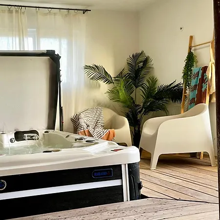 Maison d'hôtes Clossaintjoseph - Jacuzzi&sona - Piscine Ext Chauffée 3*