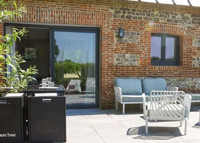 & D'hotes Clossaintjoseph - Jacuzzi, Sauna & Piscine Ext Chauffee Gasthof