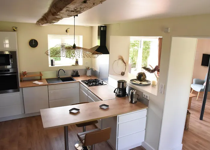 Gasthof & D'hotes Clossaintjoseph - Jacuzzi, Sauna & Piscine Ext Chauffee 3*