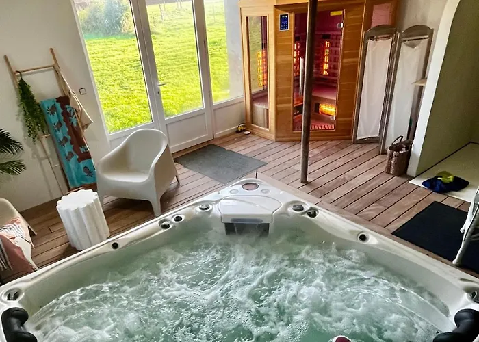 & D'hotes Clossaintjoseph - Jacuzzi, Sauna & Piscine Ext Chauffee Gasthof 3*