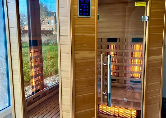 & D'hotes Clossaintjoseph - Jacuzzi, Sauna & Piscine Ext Chauffee Gasthof 3*