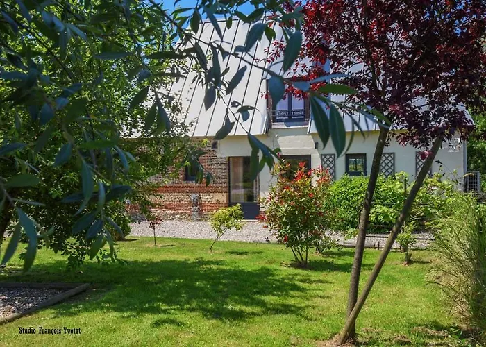 & D'hotes Clossaintjoseph - Jacuzzi, Sauna & Piscine Ext Chauffee Gasthof